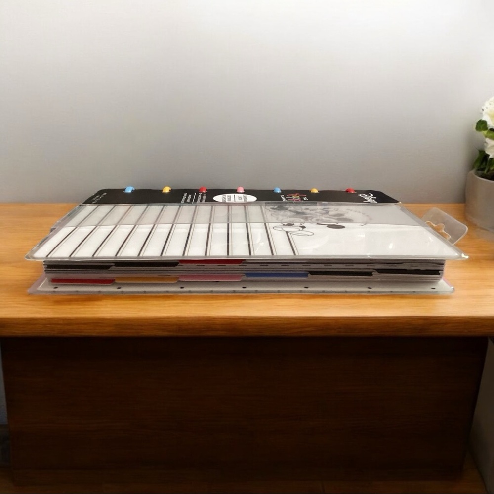 The Happy Planner Mini Disney Edition Dashboard Layout Undated 12 Month NWT - Picture 6 of 7